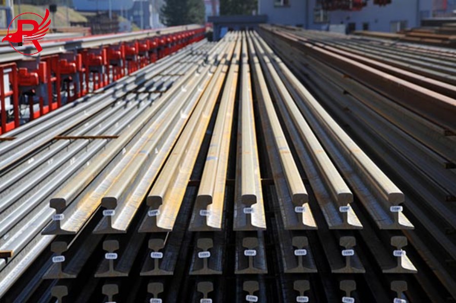 Some pictures of neatly arranged rails