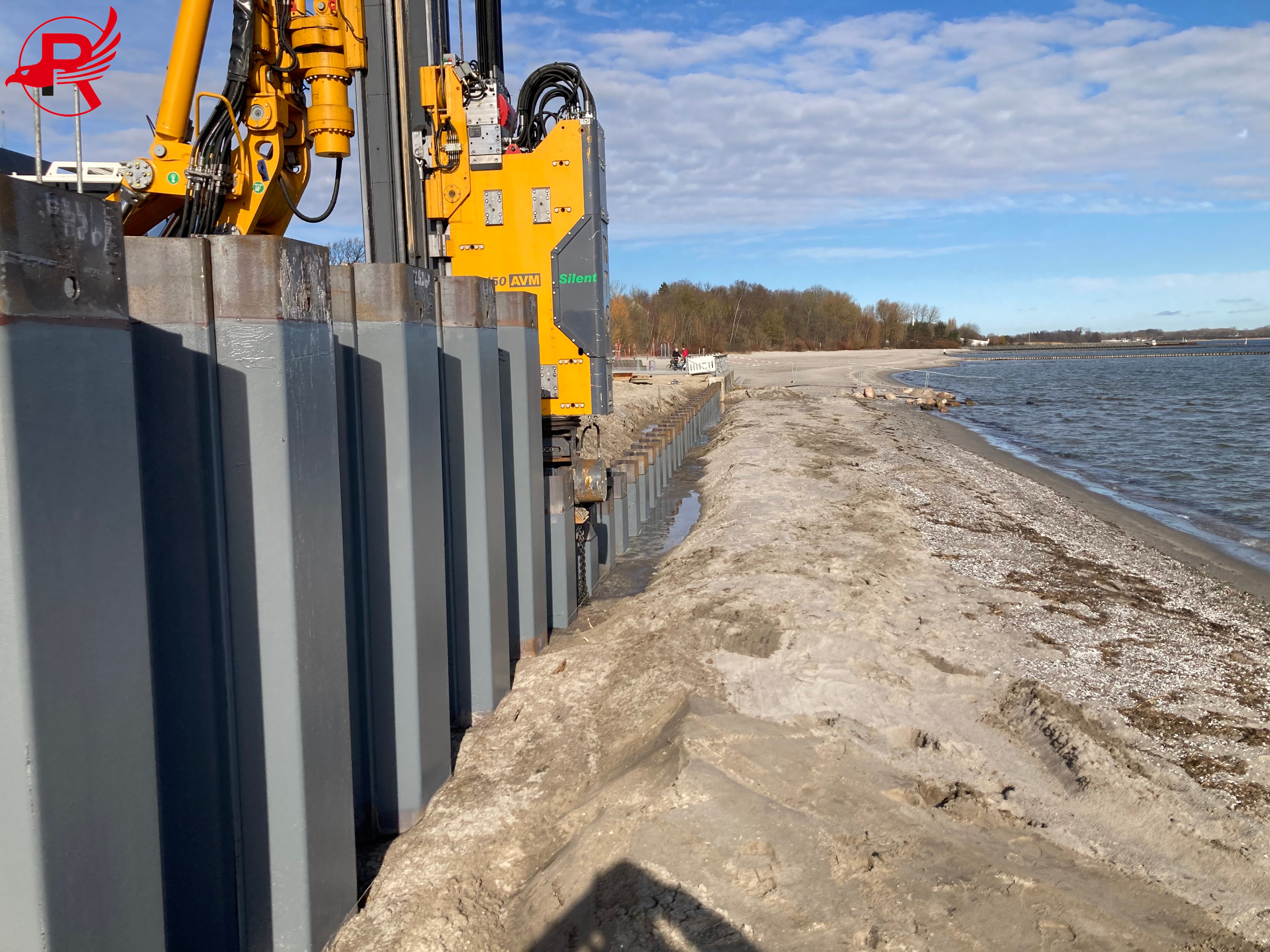 bauer-maschinen-equipment-spundwand-ruetteln-vibratory-sheet-piling-system_