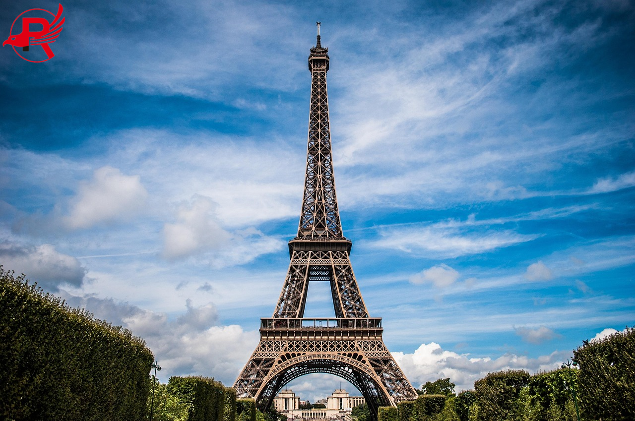 eiffel-tower-975004_1280 (1)