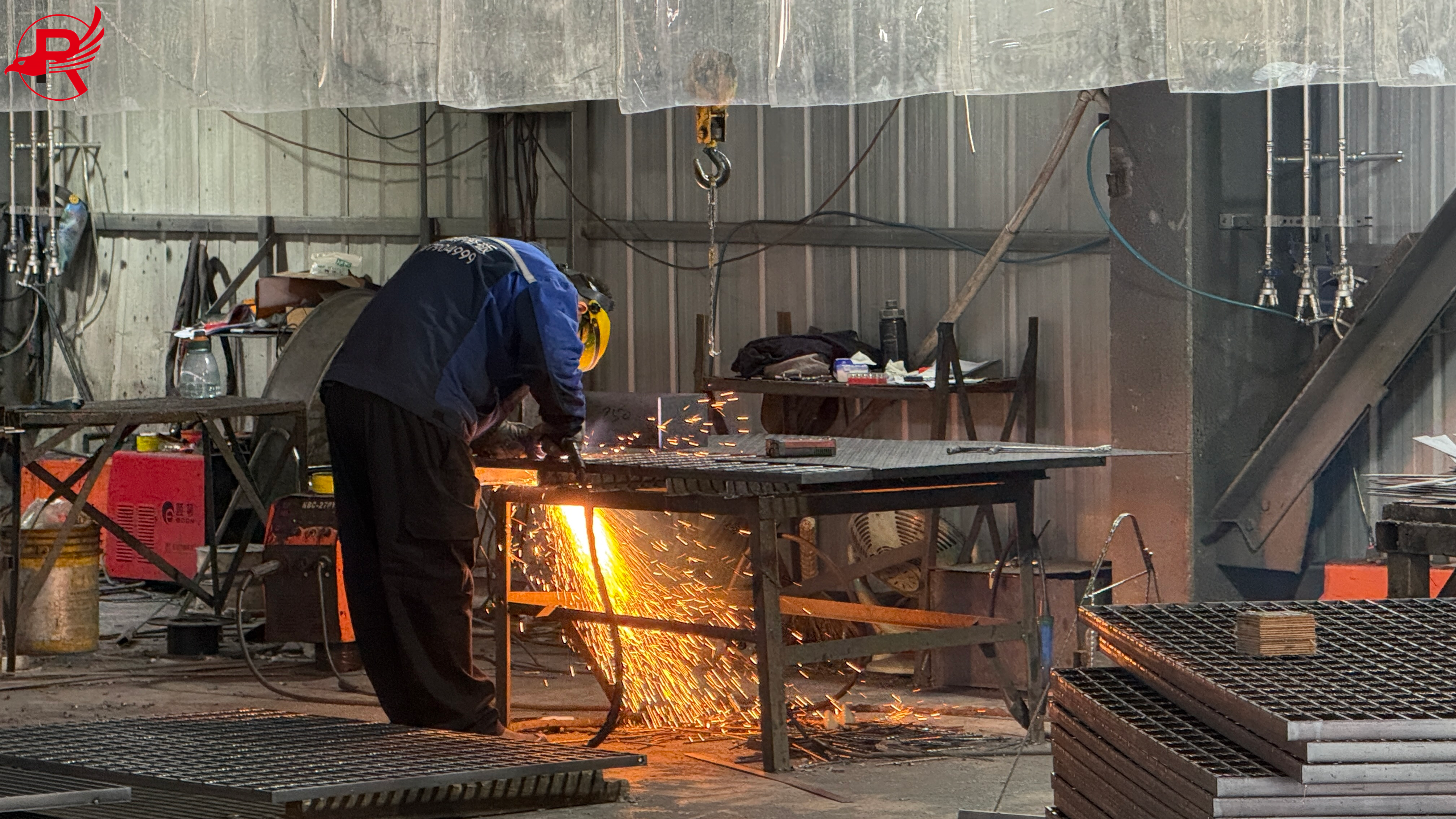 custom cutting, banding, welding, and surface treatment4